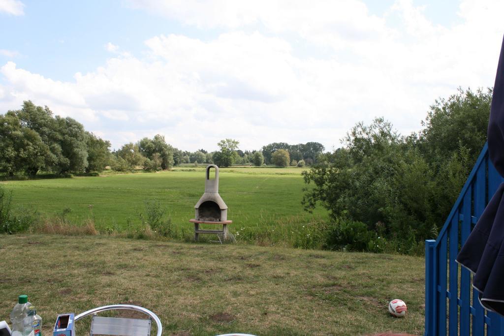 Zur-Alten-Schmiede-I-Links Boltenhagen (Ostseebad) Exterior foto
